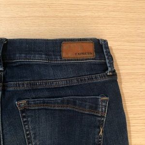 BOGO | Express Distressed Jeans